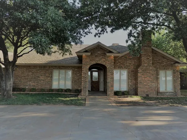 1907 E Tate St, Brownfield, TX 79316