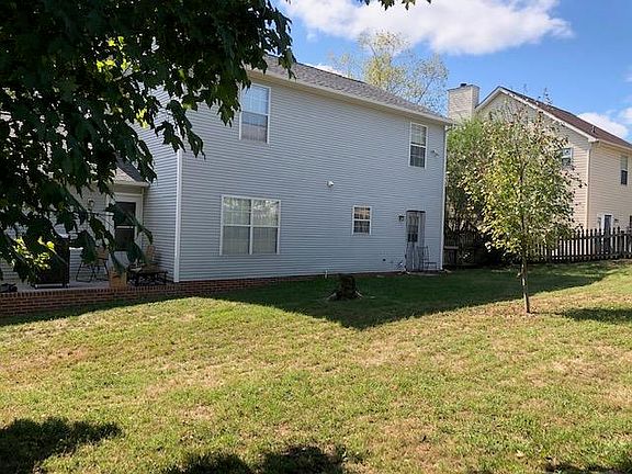 4th image of 1429 Pheasants Glen Dr