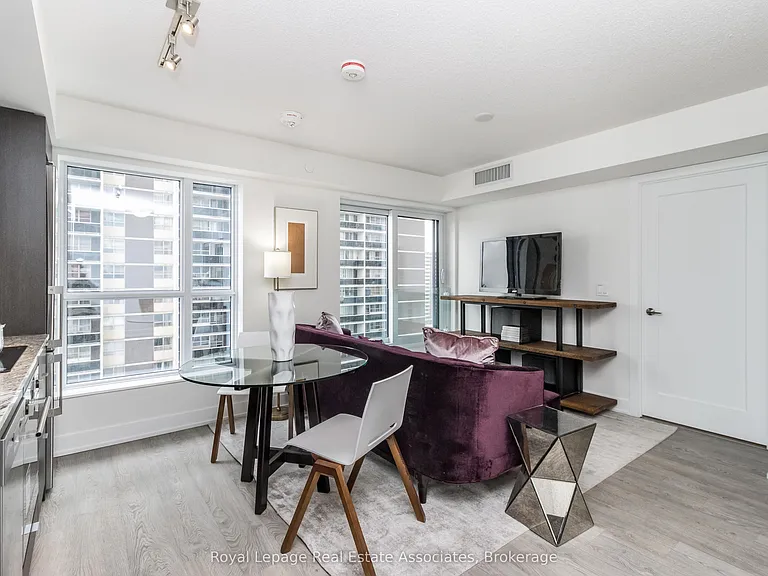9 Mabelle Ave #1325 — Photo 3