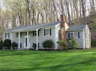 24 Dawn Ln, Ridgefield, CT 06877