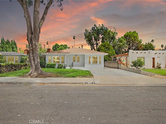 3rd image of 4061 Maplewood Pl