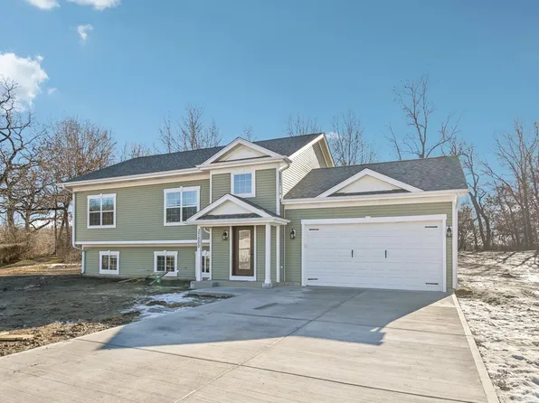 37500 Lyons Woods Ct, Beach Park, IL 60087