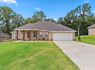 228 Crestwood Pl, Madison, MS 39110