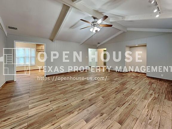 4th image of 2941 Columbine Dr