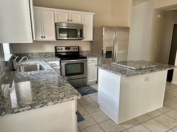 4th image of 105 Creekview Dr