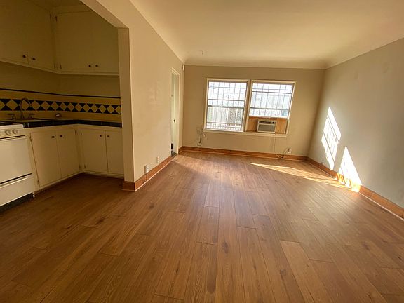 4th image of 5400 Carlton Way APT 207