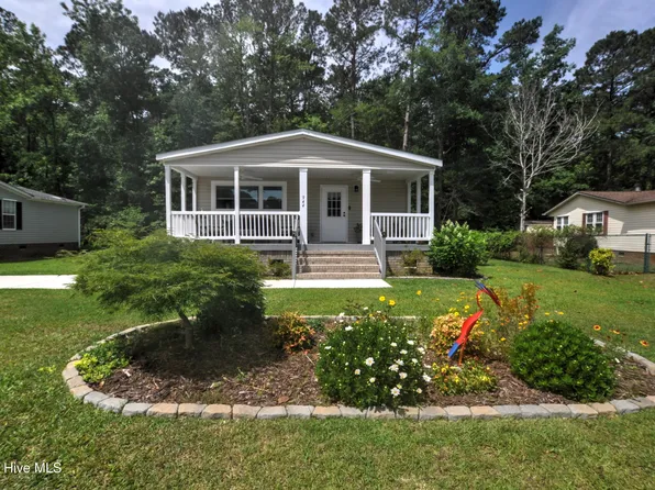 944 Palmer Drive, Carolina Shores, NC 28467