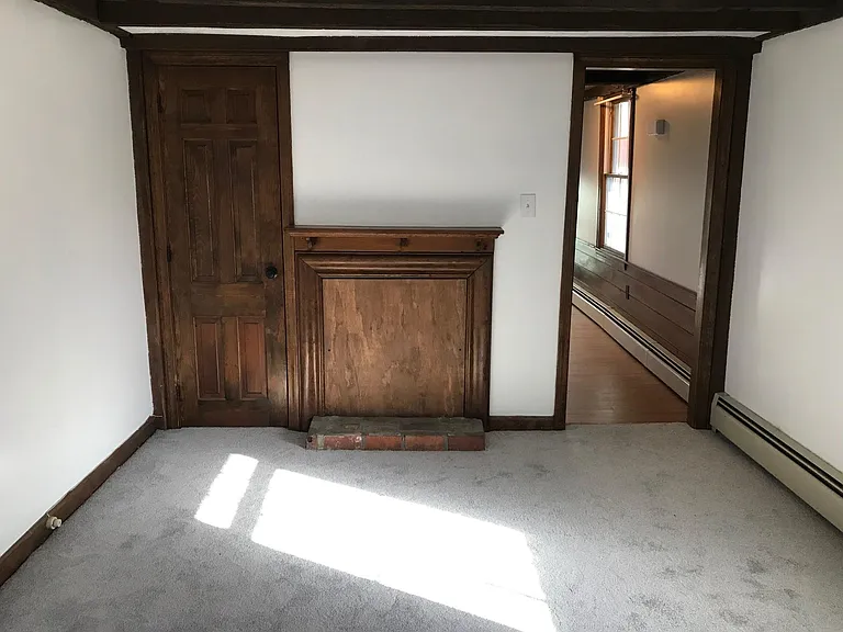 41 English St — Photo 6