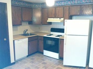 10 Cross St APT 3C, South Grafton, MA 01560