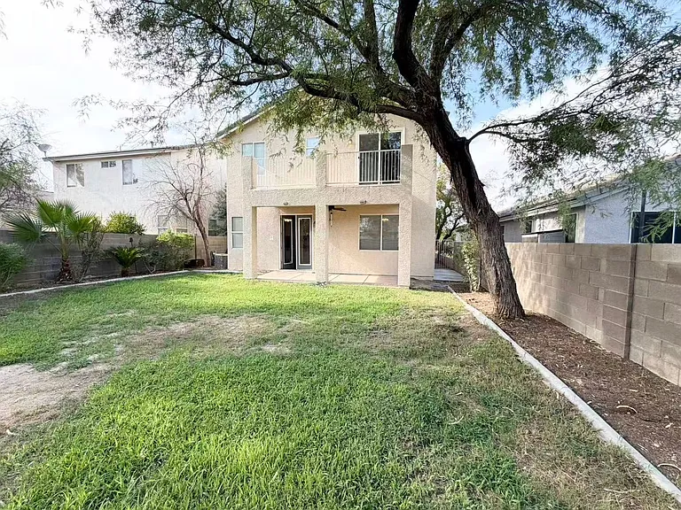 8901 Square Knot Ave — Photo 22
