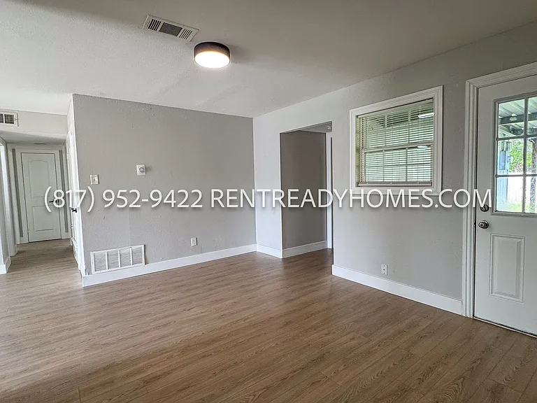 2613 Fairbrook St — Photo 20