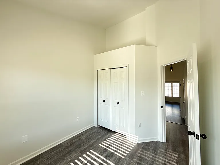 14604 Woodgate Manor Cir — Photo 33