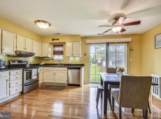 35 Reaching Cir, Essex, MD 21221