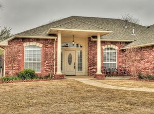 1828 Broone Dr, Norman, OK 73071