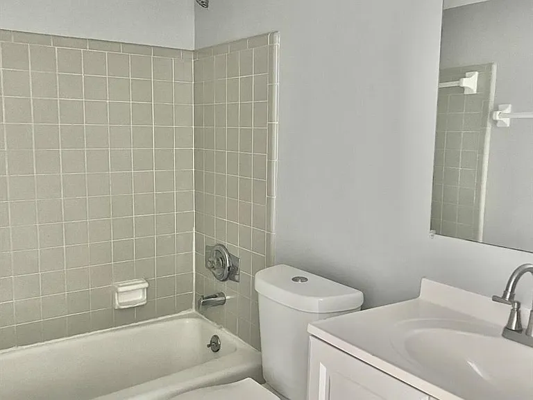 2309 S Federal Hwy #10 — Photo 7