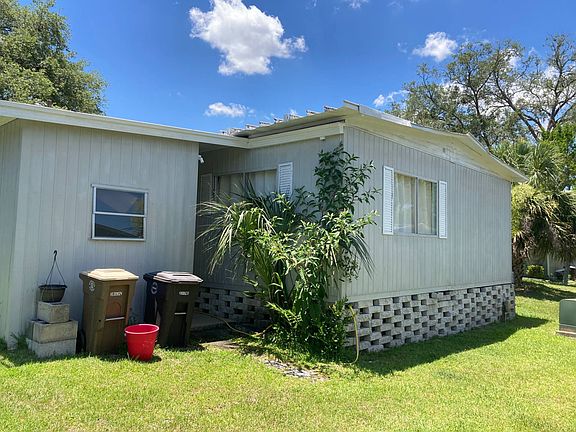3rd image of 3150 NE 36th Ave Lot 487