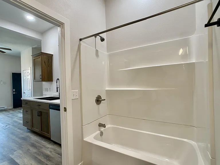 423 Adams Ave #1 — Photo 5