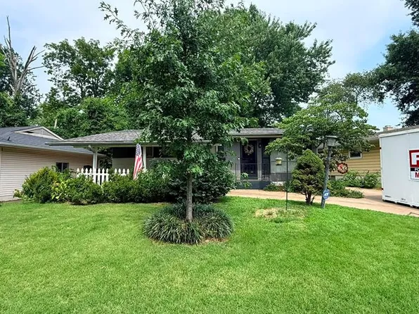 10315 Durness Dr, Saint Louis, MO 63137