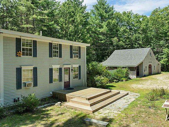 2nd image of 185 Green Mountain Road