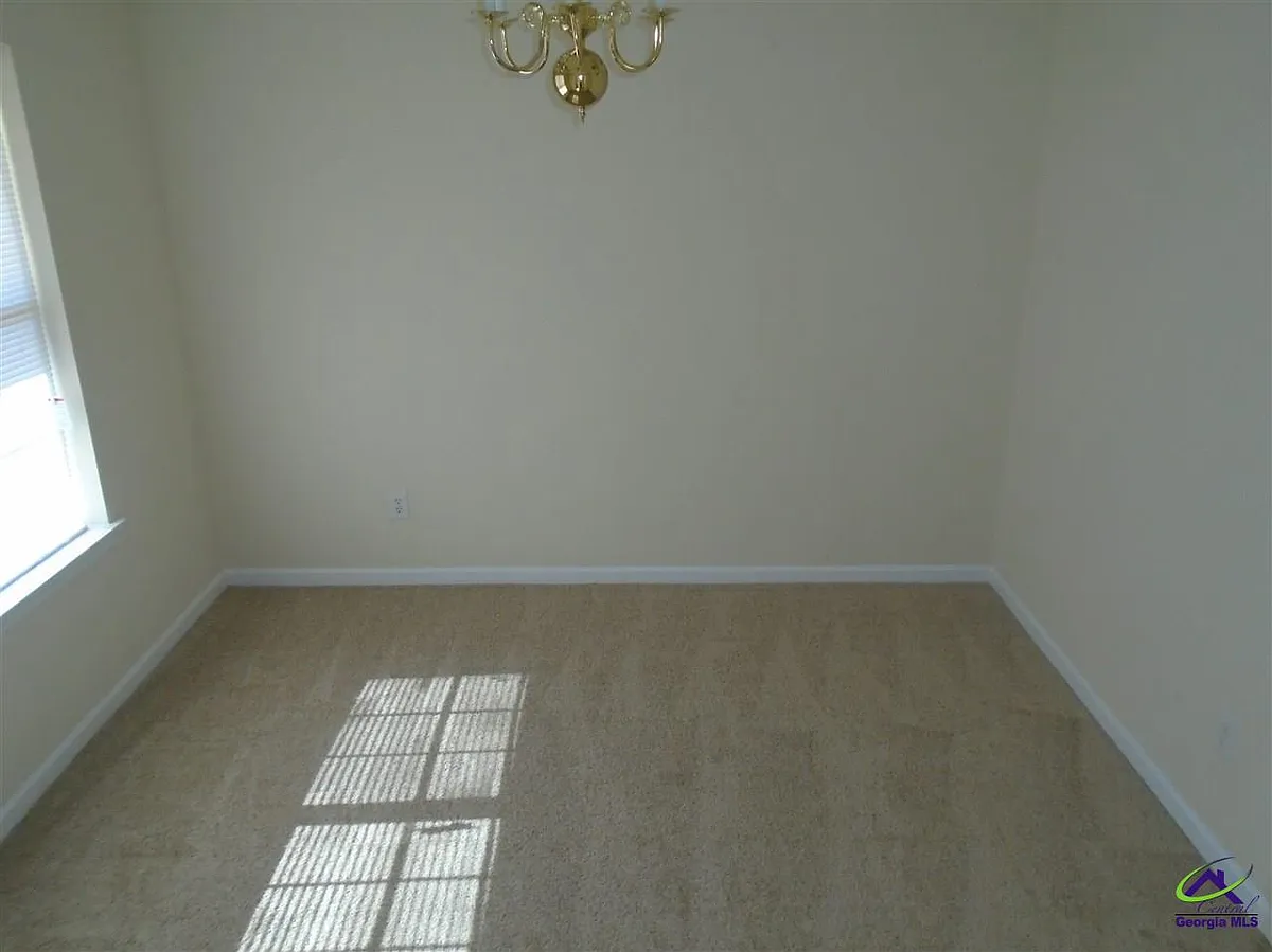Building Photo - 120 Chadwyck Cir