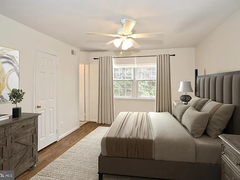 7041 Alicent Pl — Photo 10
