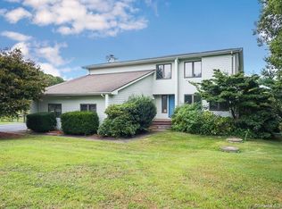 50 Twin Lakes Dr, Waterford, CT 06385