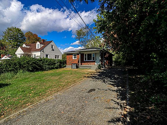 3rd image of 1521 Bluegrass Ave