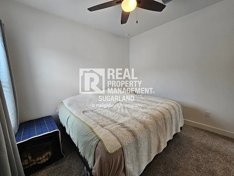 1414 Emma Lake Dr — Photo 19