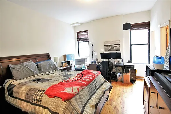 Rented by JK Dansar Corp | media 21