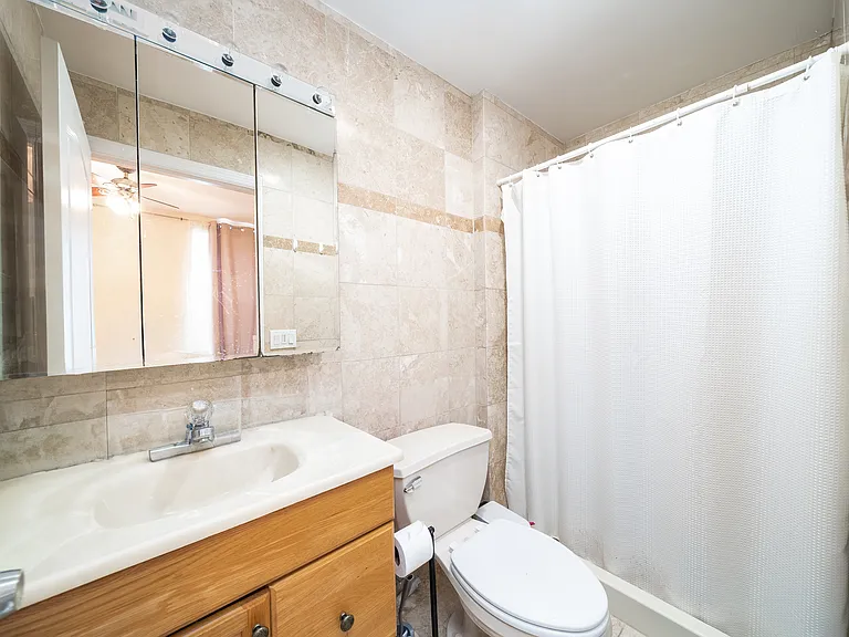 106 Washington St #1 — Photo 12