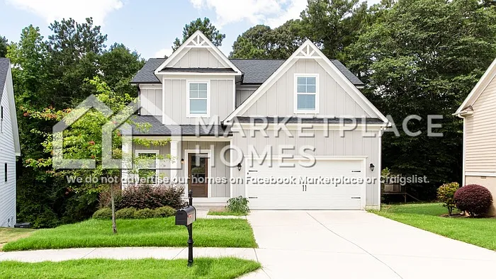 185 Russell Way — Photo 2
