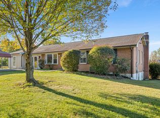2272 Lupine Ln, Christiansburg, VA 24073