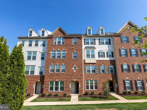 7584 Brunson Cir, Gainesville, VA 20155