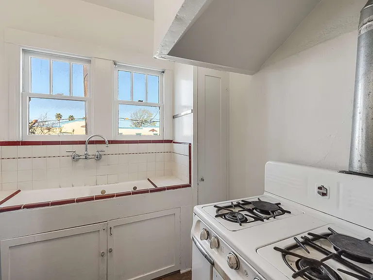 1805 International Blvd #3 — Photo 8