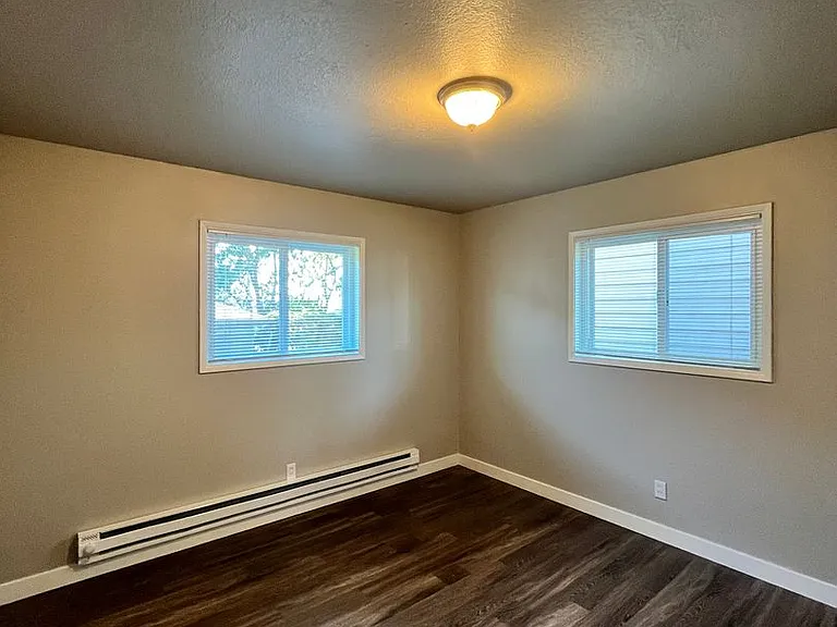 The Rivercrest Apartments by Star Metro — Photo 17