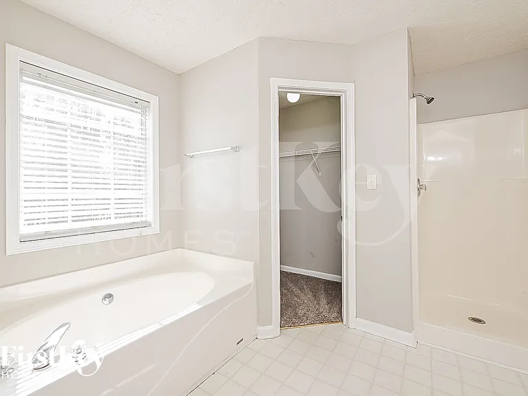 164 Highland Cir — Photo 8