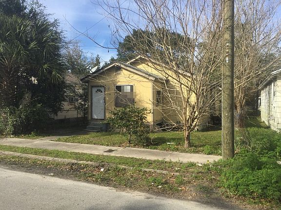 4th image of 1313 E 3rd St