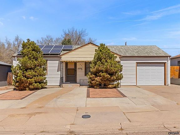 2nd image of 1221 Alexander Cir
