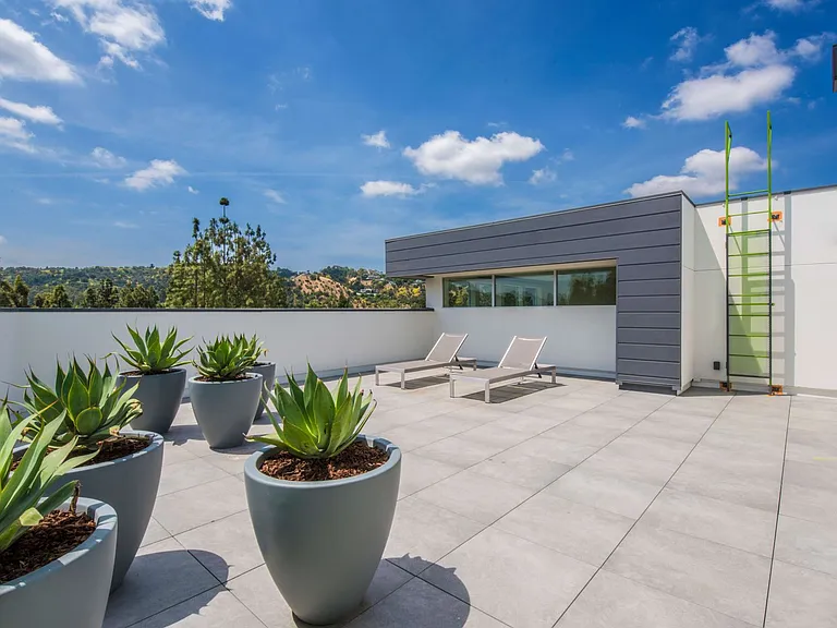 12117 Valleyheart Dr — Photo 8