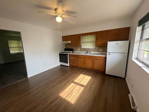 2nd image of 1308 Virginia Ave