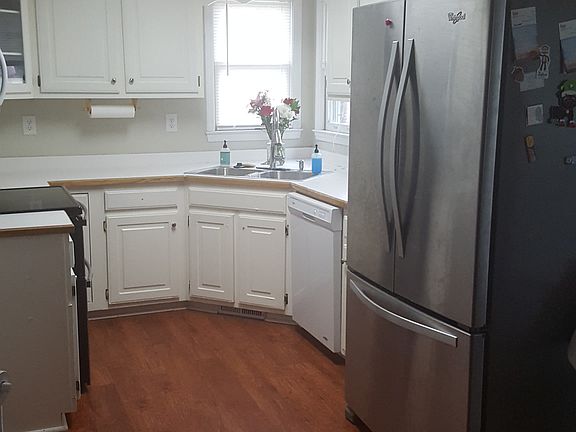 light and airy kitchen