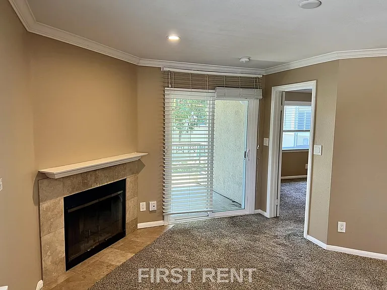 7585 Charmant Dr #802 — Photo 7