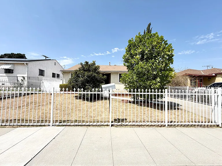 221 W Hammel St — Photo 25