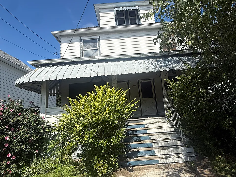 1336 Bryn Mawr St #1