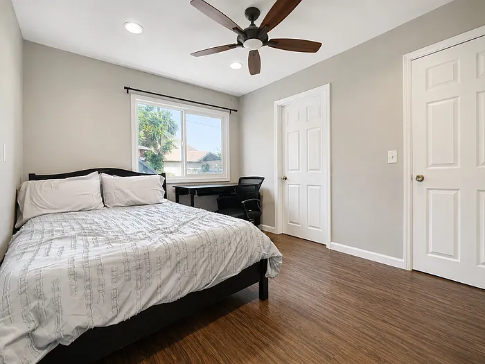 1 bed, 1.0 bath, $1,100 — Photo 3