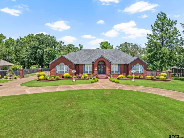 903 Deer Trail Ln, Mount Pleasant, TX 75455