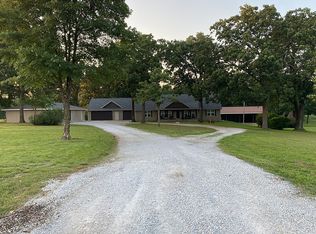 743 W 60th St, Carthage, MO 64836