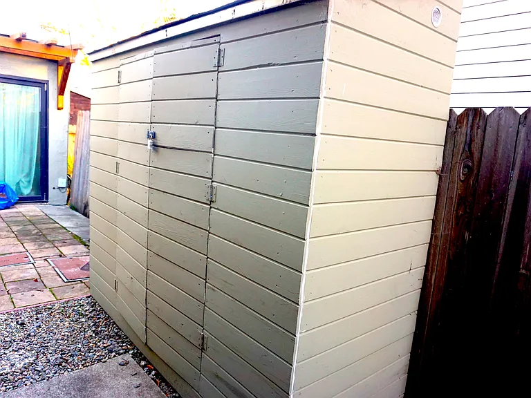1027 Curtis St #B — Photo 8
