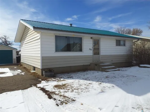 307 Dunning STREET, Burstall, SK S0N 0H0