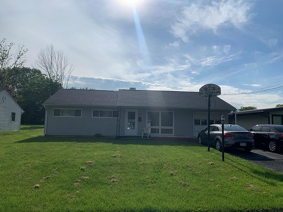 1st image of 217 Dennis Ave